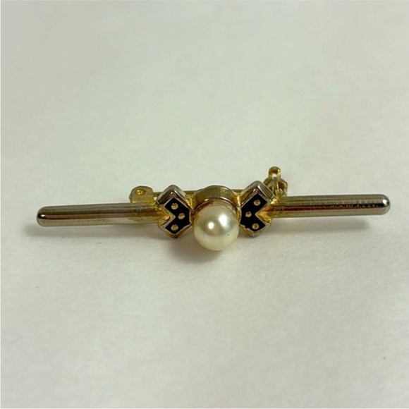 Vintage Jewelry - Vintage Faux pearl brooch art nouveau pin gold tone bar design black enamel